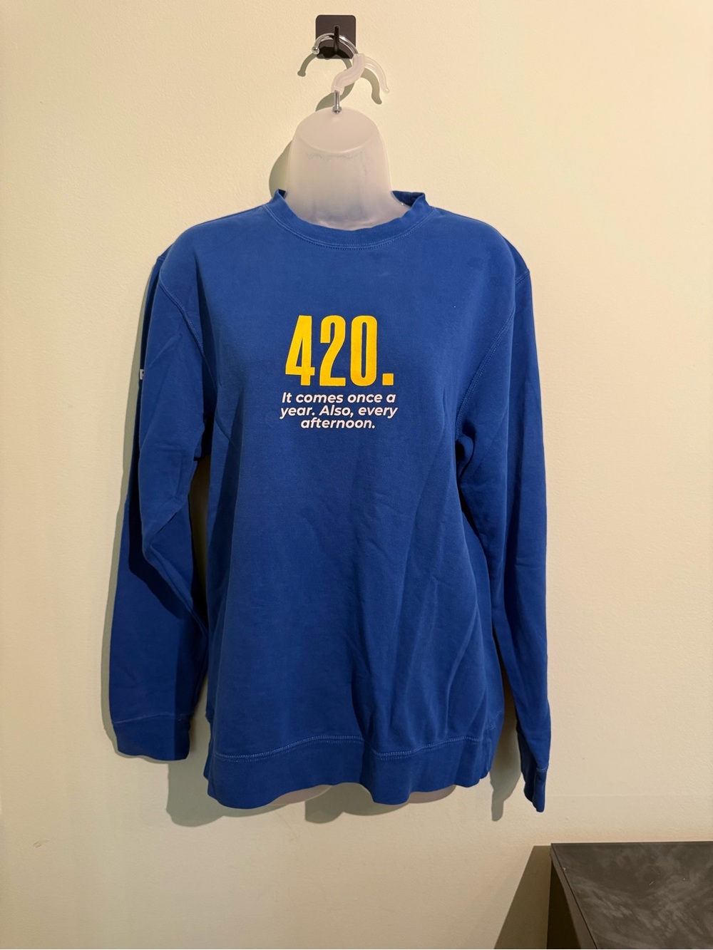 Unisex adult small oversized Blue '420' Graphic Crewneck Sweatshirt